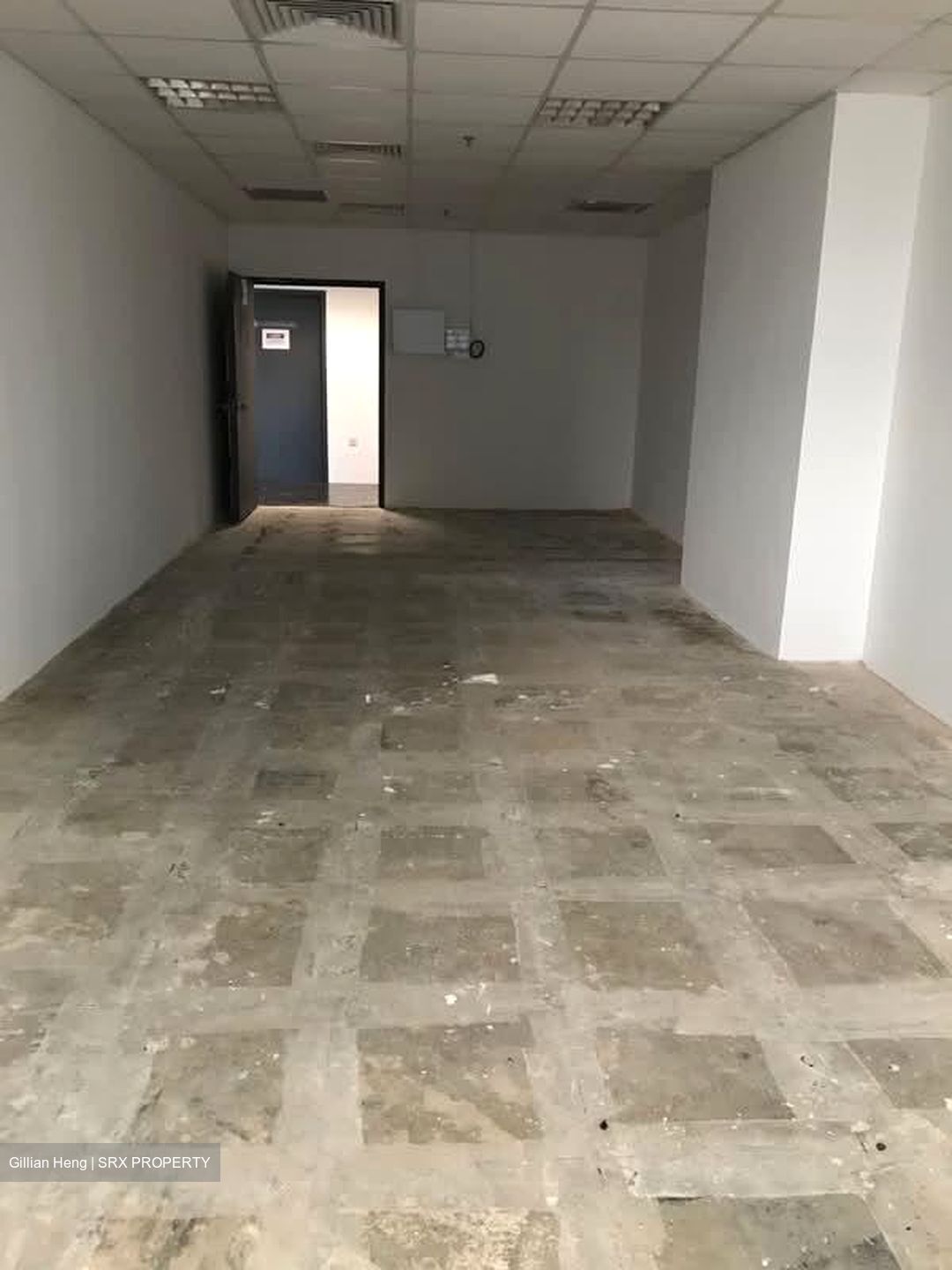 International Plaza (D2), Office #588092831